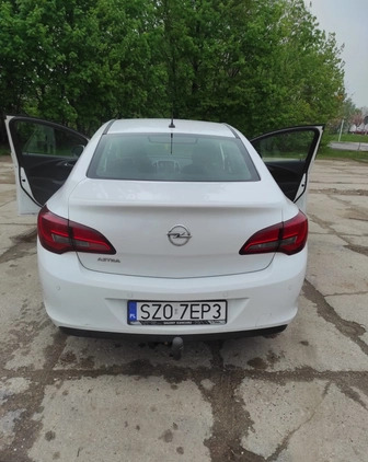 Opel Astra cena 42000 przebieg: 55500, rok produkcji 2018 z Żory małe 37